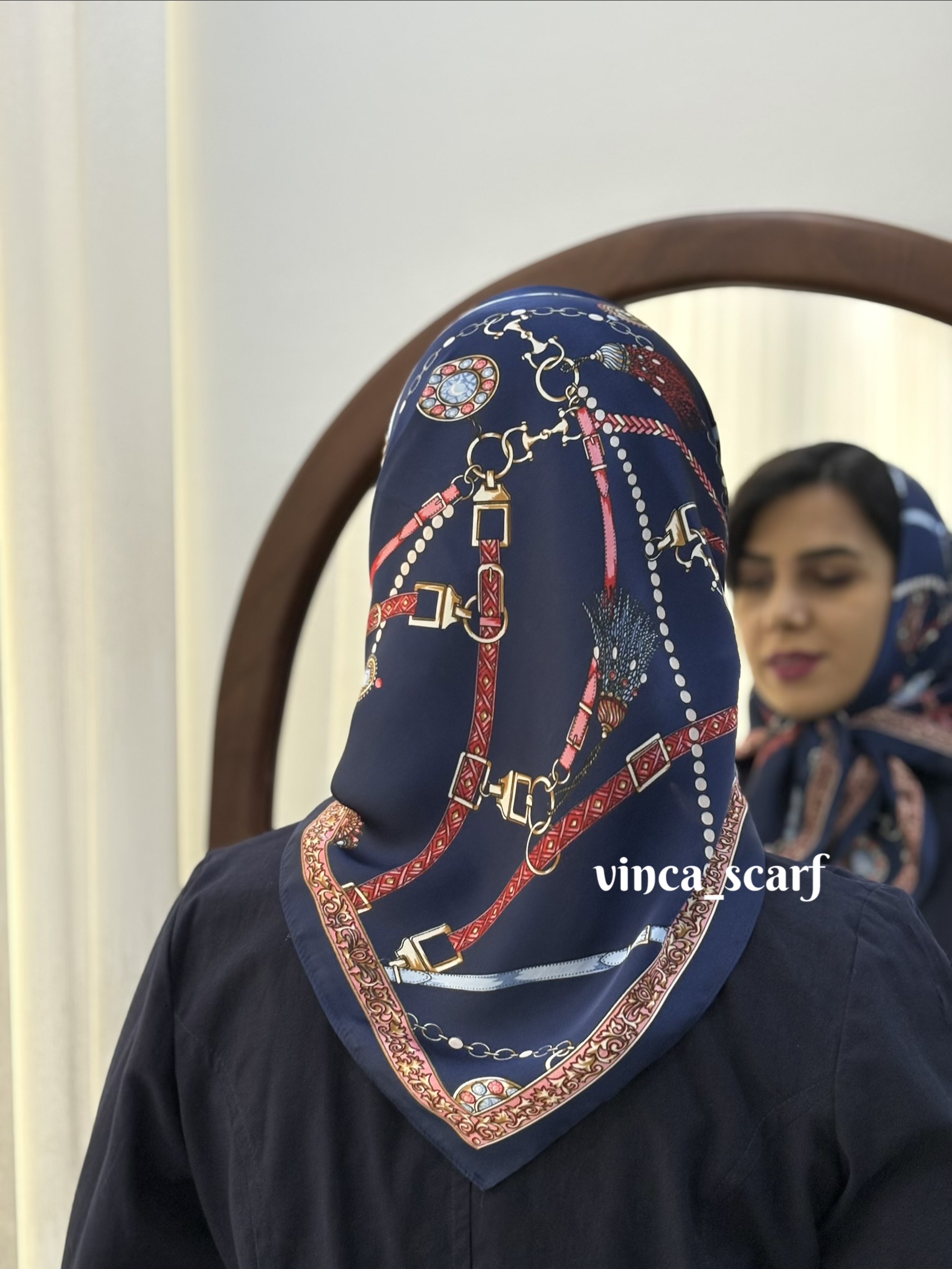مینی اسکارف سرمه ای طرح دار