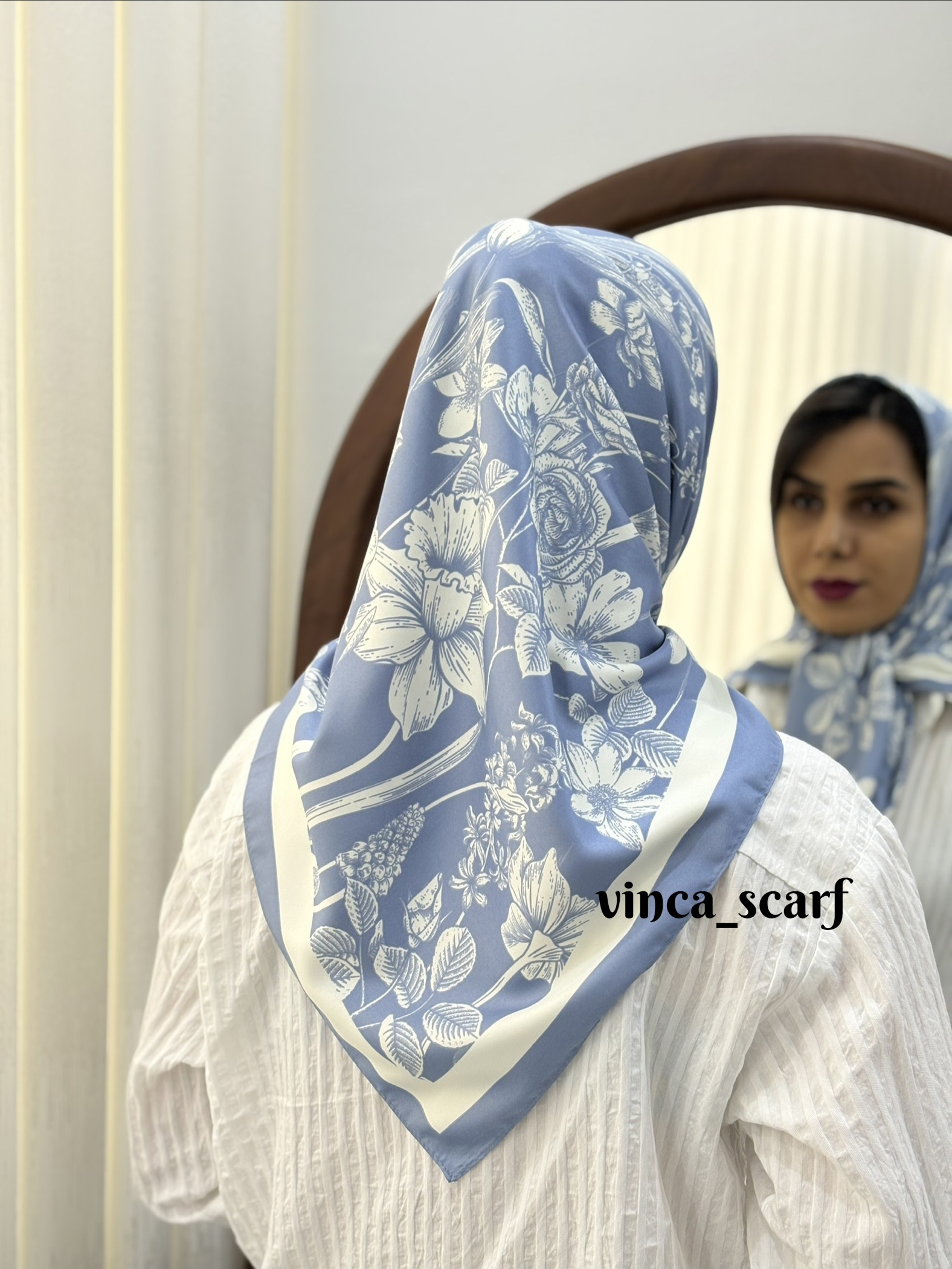 روسری ابریشم توییل قواره ۹۰طرح فلورا