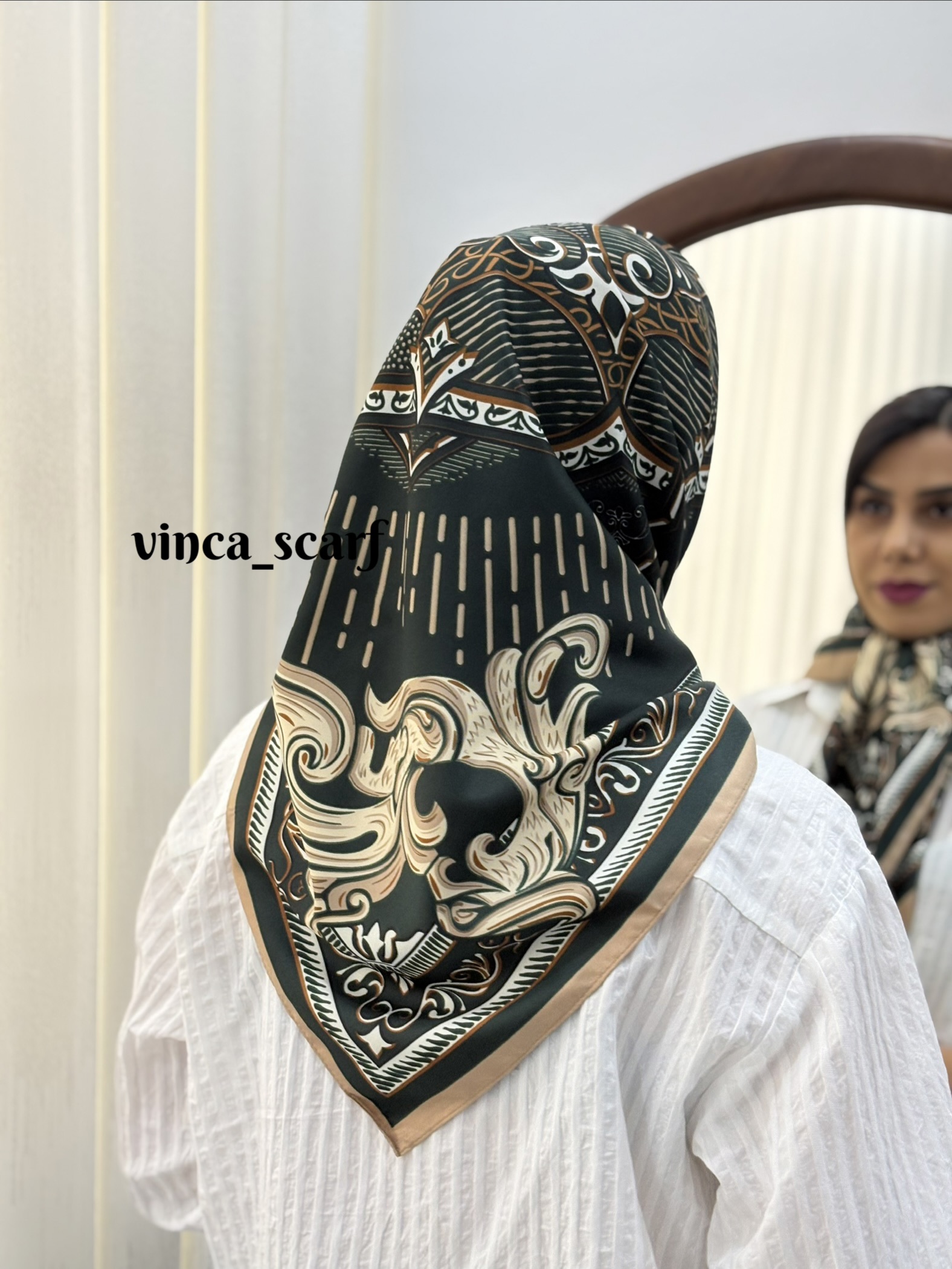 روسری قواره ۹۰ ابریشم توییل طرح امپراتور