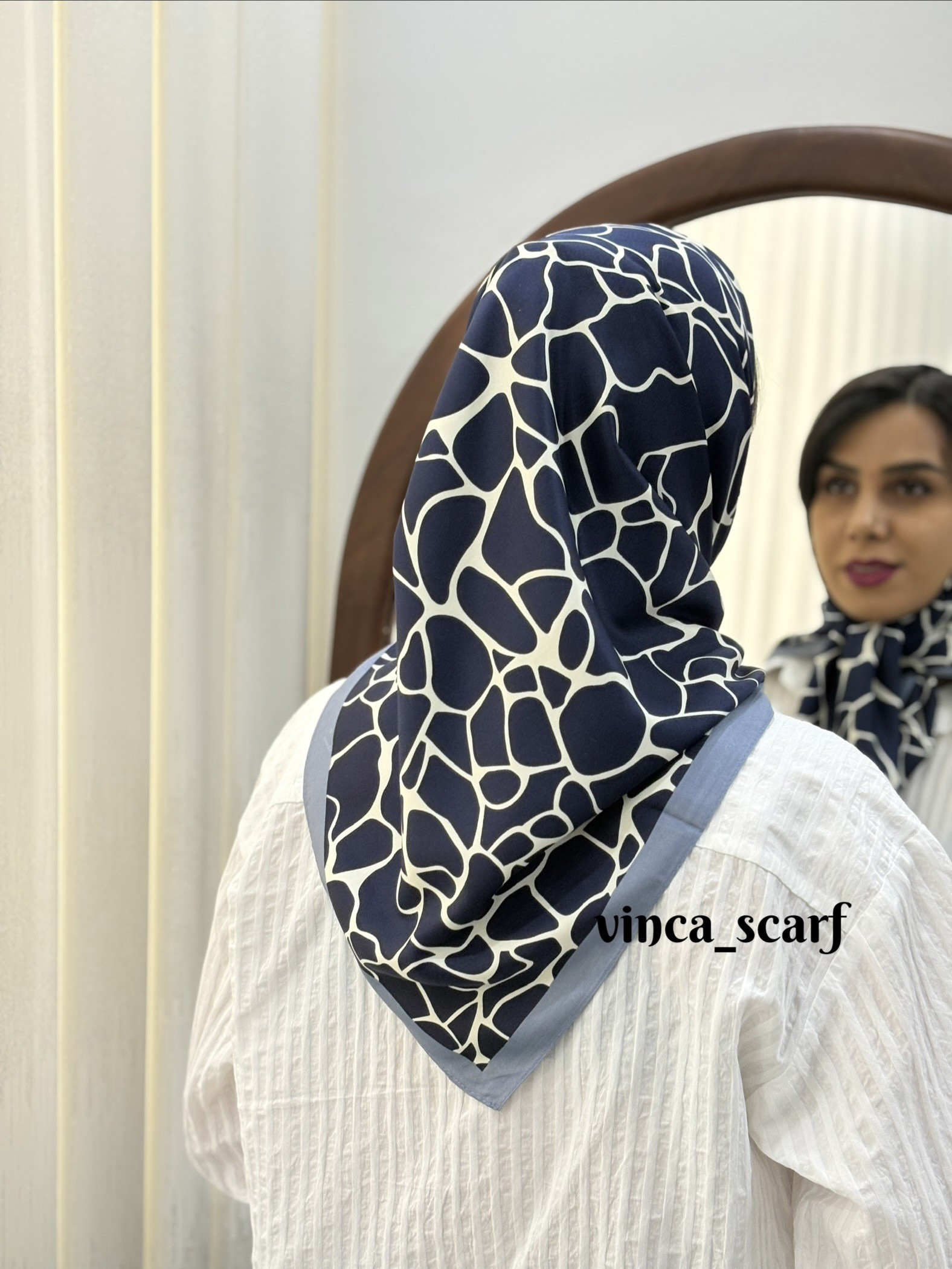 روسری ابریشم توییل قواره 90طرح مرمر