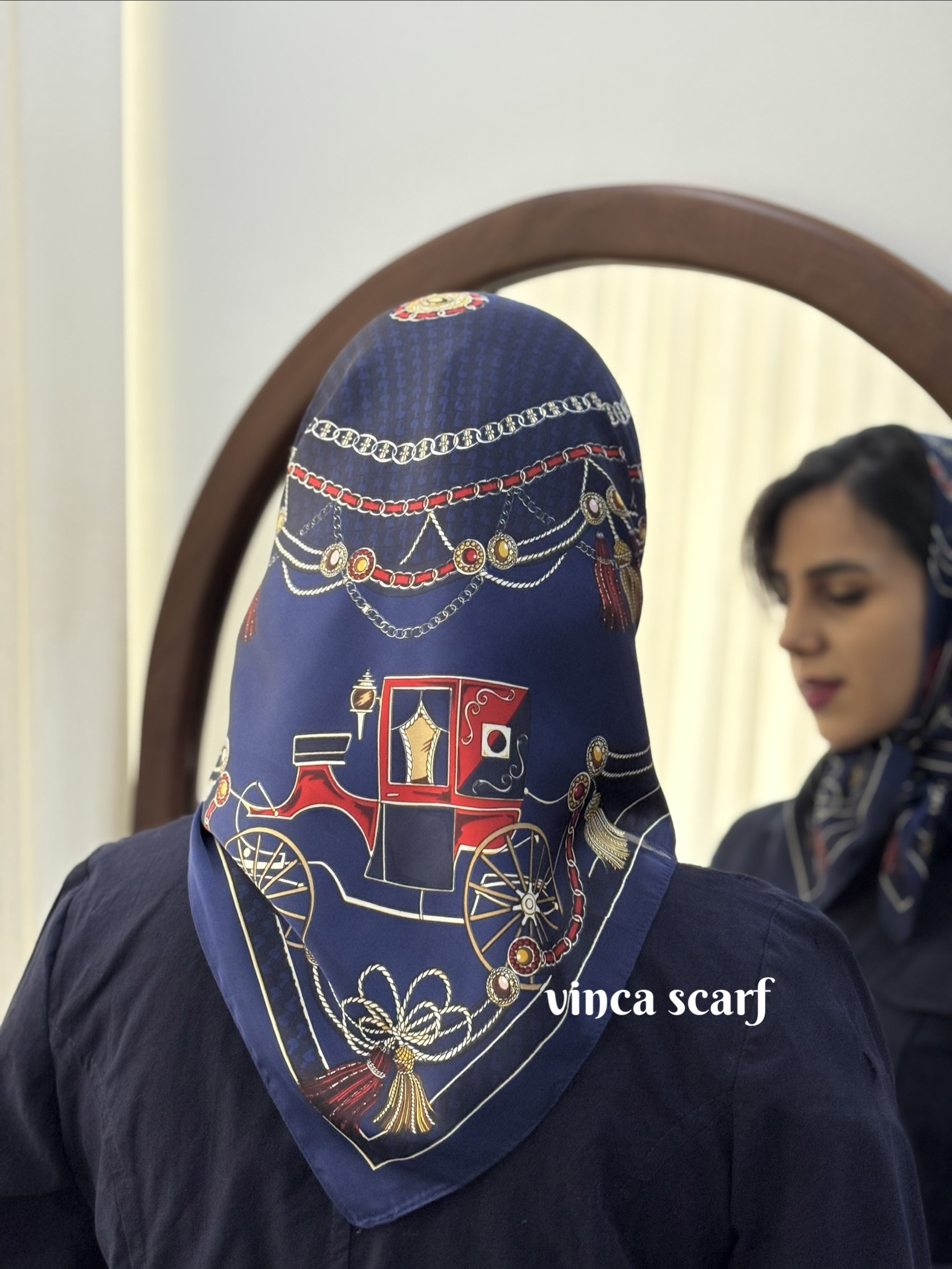 مینی اسکارف ابریشم سیلک قواره ۷۰ طرح کالسکه کلاسیک