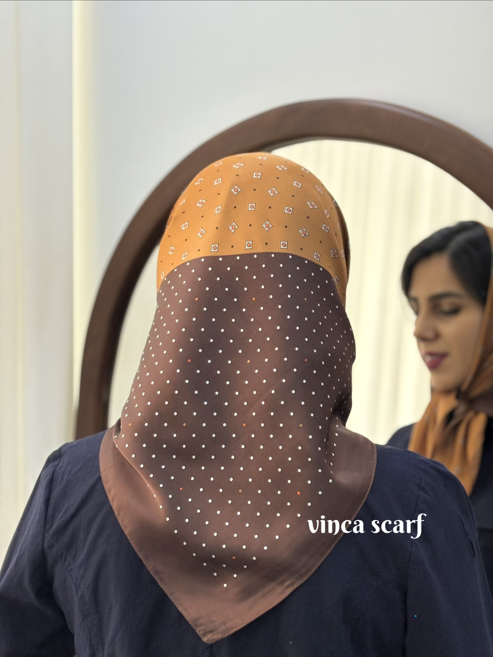 مینی اسکارف ابریشم سیلک قواره ۷۰ طرح مینیمال | استایل اولد مانی
